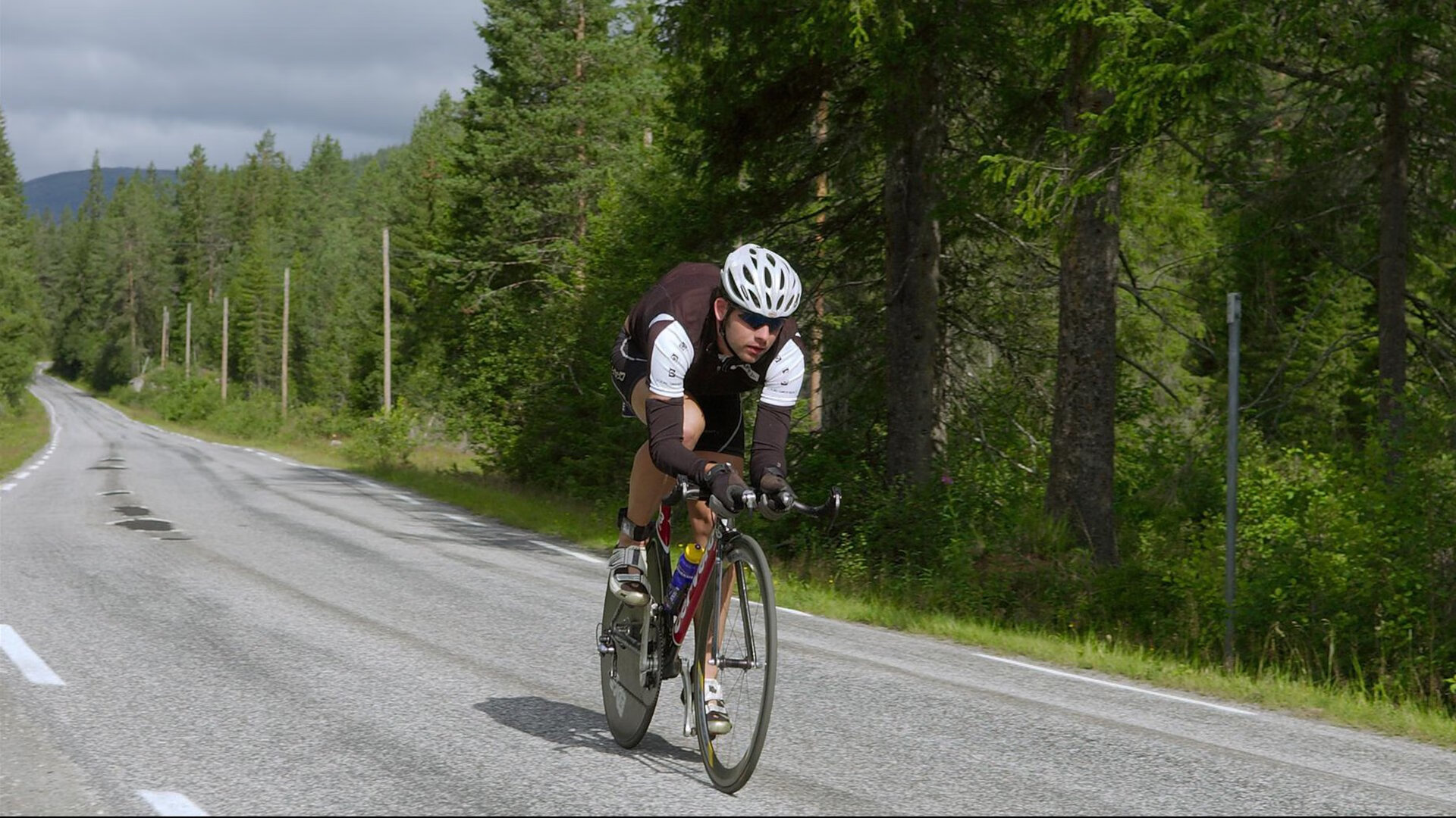 内容创新:沉浸式观赛与虚拟互动带来的商业变现路径,沉浸式展演