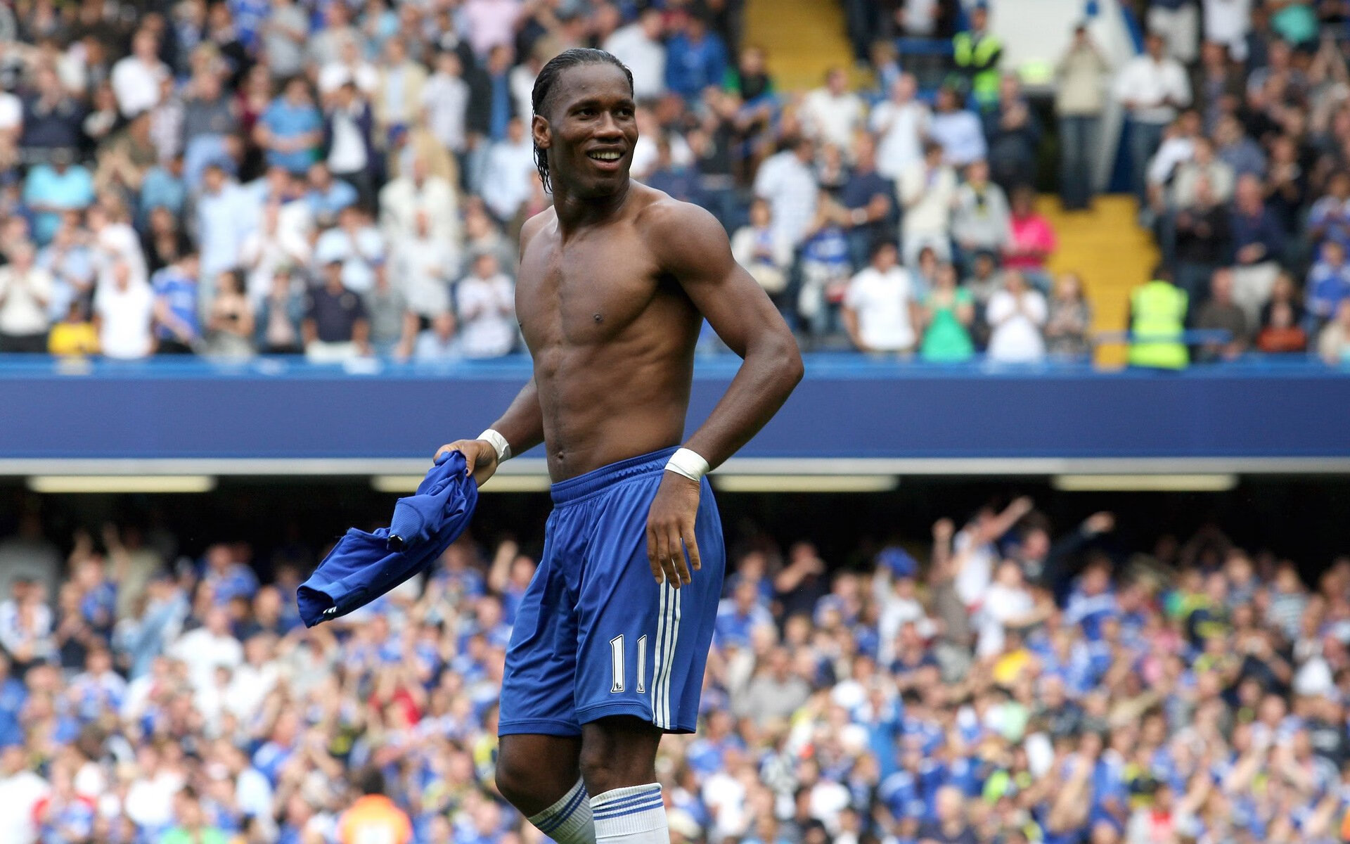 内容创新:沉浸式观赛与虚拟互动带来的商业变现路径,沉浸式展演